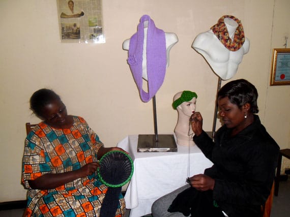 Knitters for the social enterprise ITEZO producing items for sale