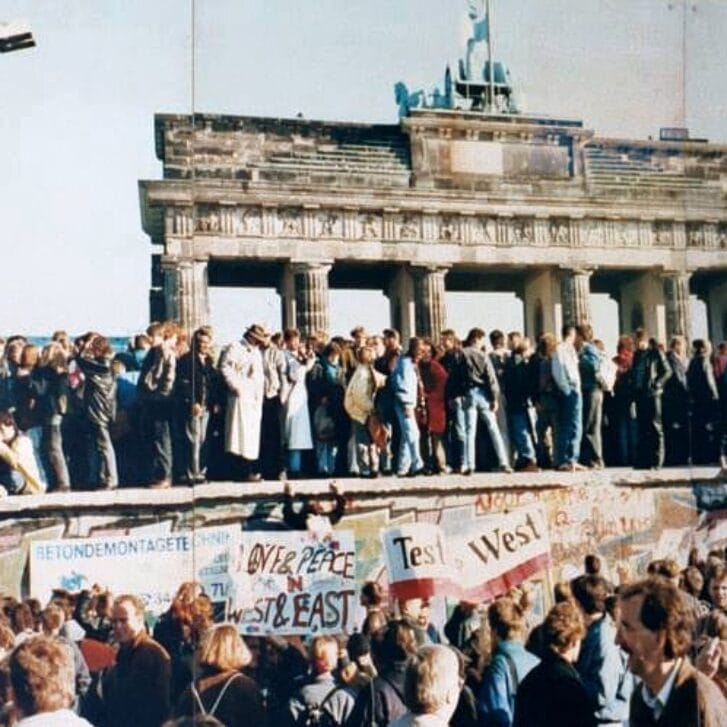 Fall of Berlin Wall, Rise of Globalization